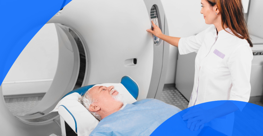 Patient and technician during a CT scan